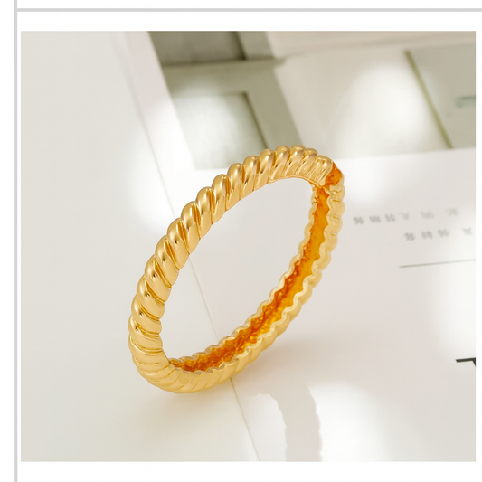 Circle Texture Personalized Fashion Accessory Bracelet