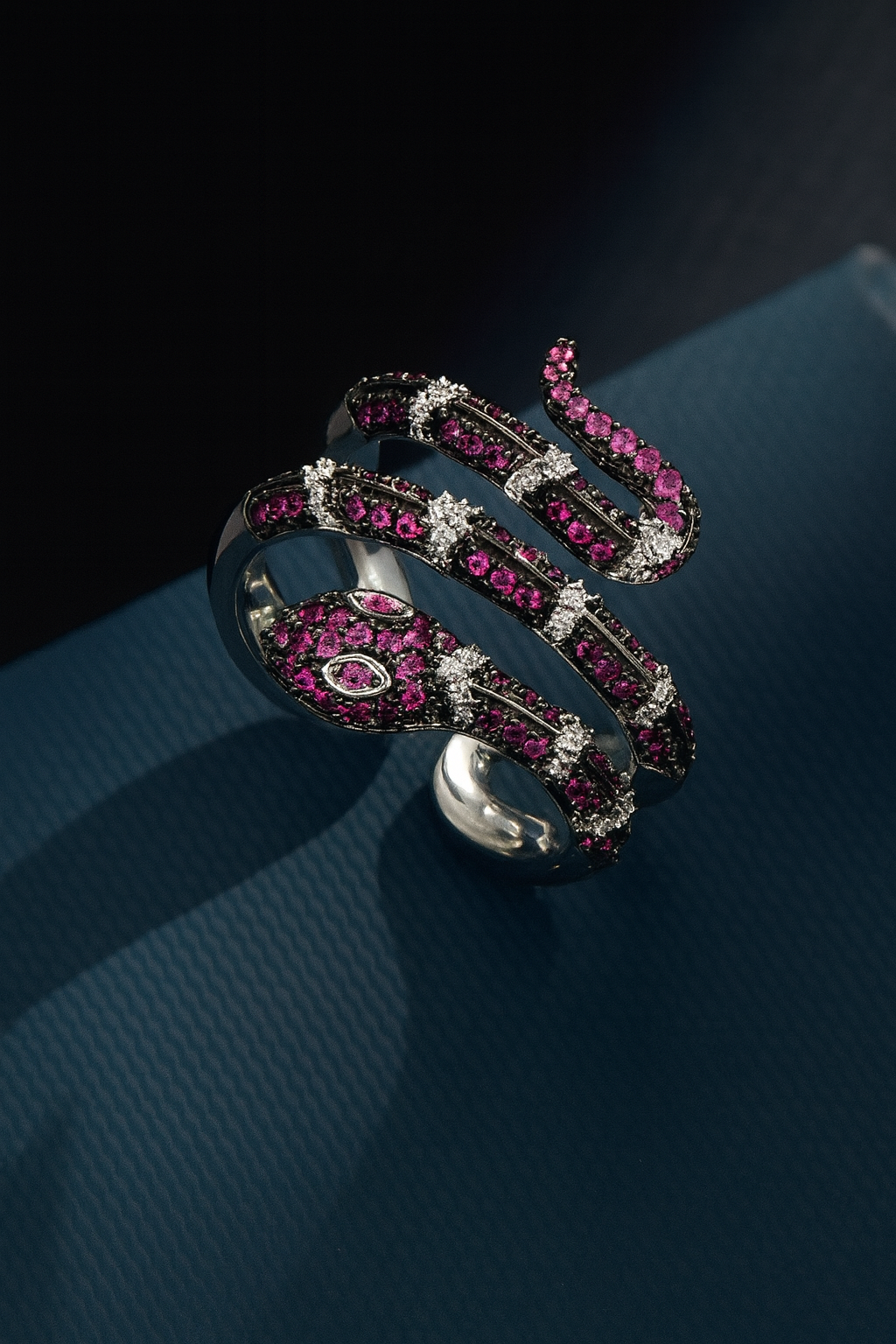 Serpentine Opening Ring Micro Inlaid with Zirconium Original Design